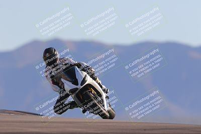 media/Nov-06-2023-Moto Forza (Mon) [[ce023d0744]]/3-Intermediate Group/Session 5 (Turn 9)/